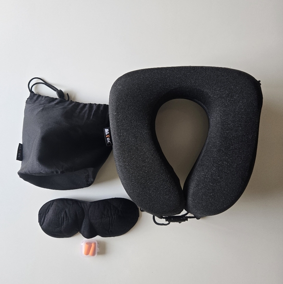 MLV Black Neck Support Travel Pillow - Picture 6 of 16